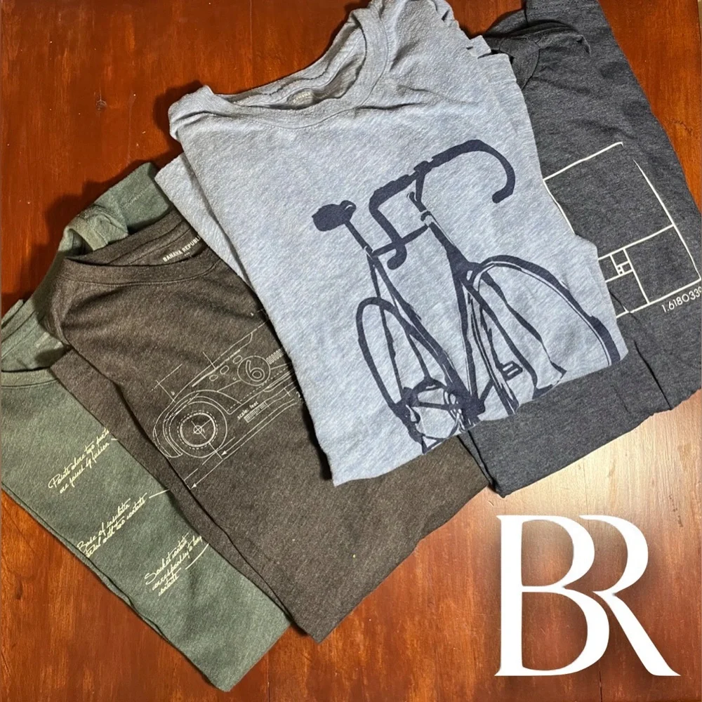 3 Banana Republic Men’s Tees and a Bonus T-shirt M